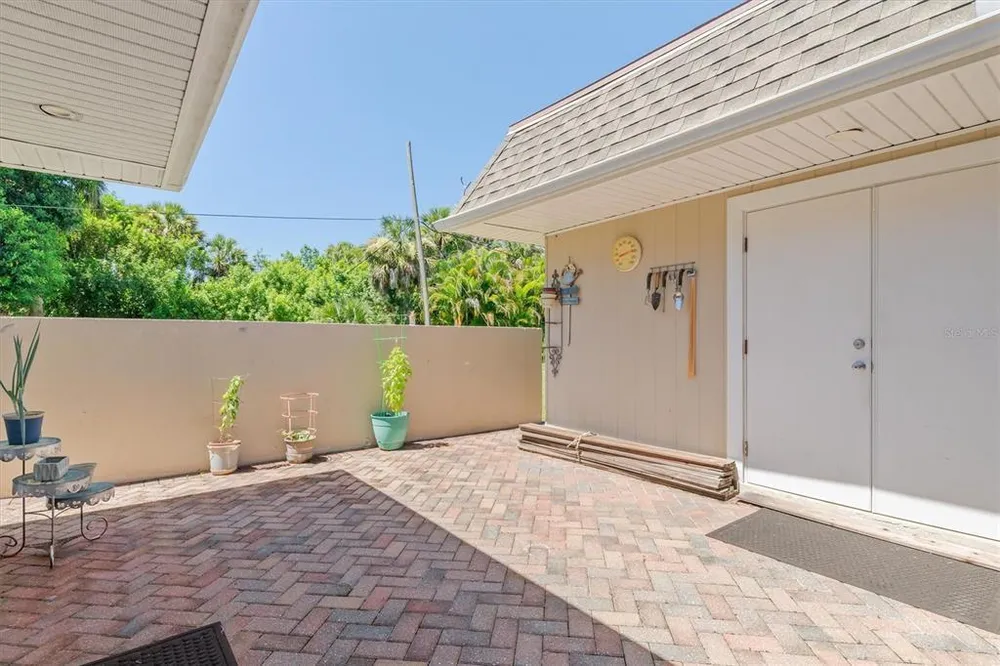 18579 Robinson Ave, Port Charlotte, FL 33948