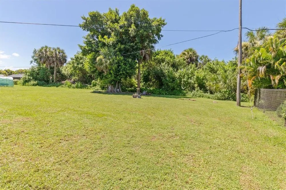 18579 Robinson Ave, Port Charlotte, FL 33948