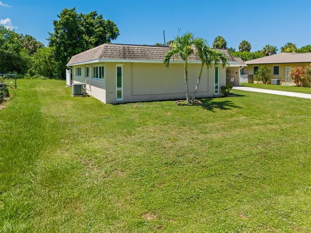 18579 Robinson Ave, Port Charlotte, FL 33948