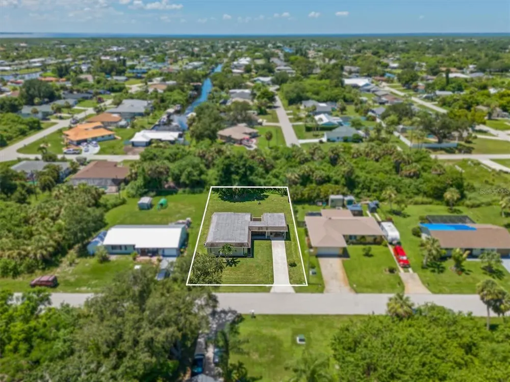 18579 Robinson Ave, Port Charlotte, FL 33948
