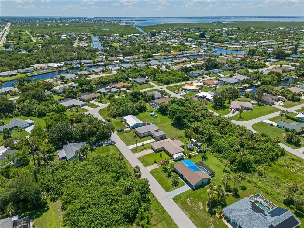 18579 Robinson Ave, Port Charlotte, FL 33948