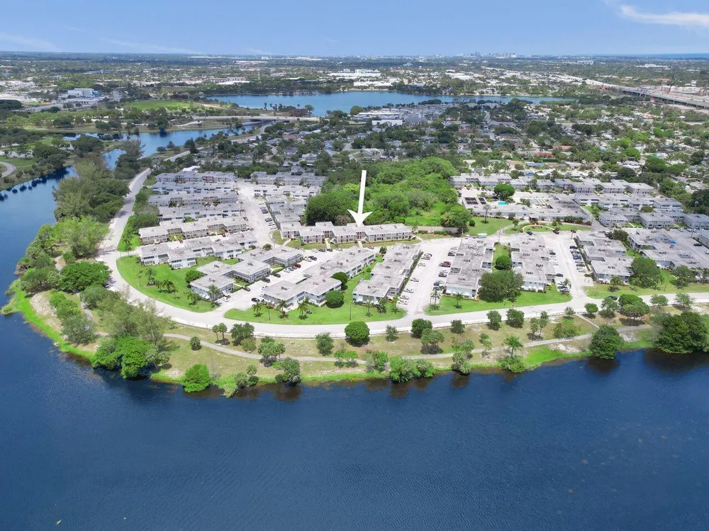 3120 Cynthia Ln, Lake Worth Beach, FL 33461
