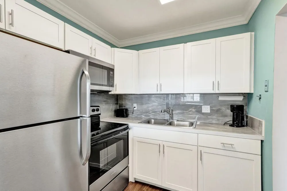 3120 Cynthia Ln, Lake Worth Beach, FL 33461
