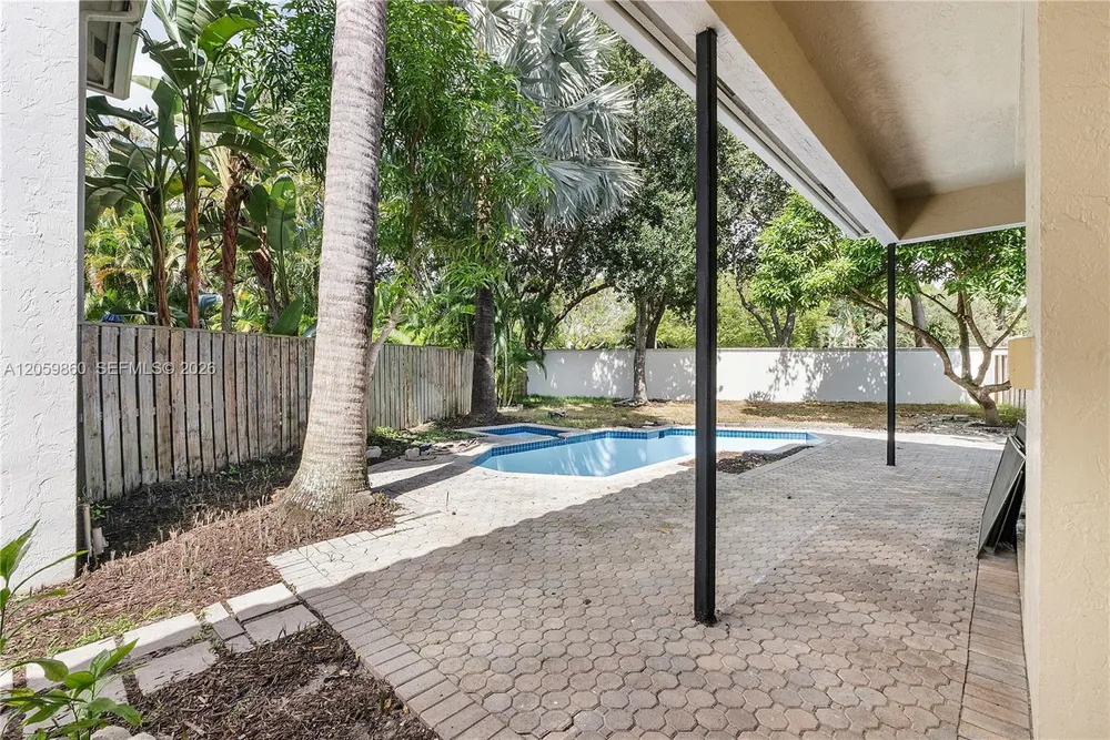 2449 NW 64th St, Boca Raton, FL 33496