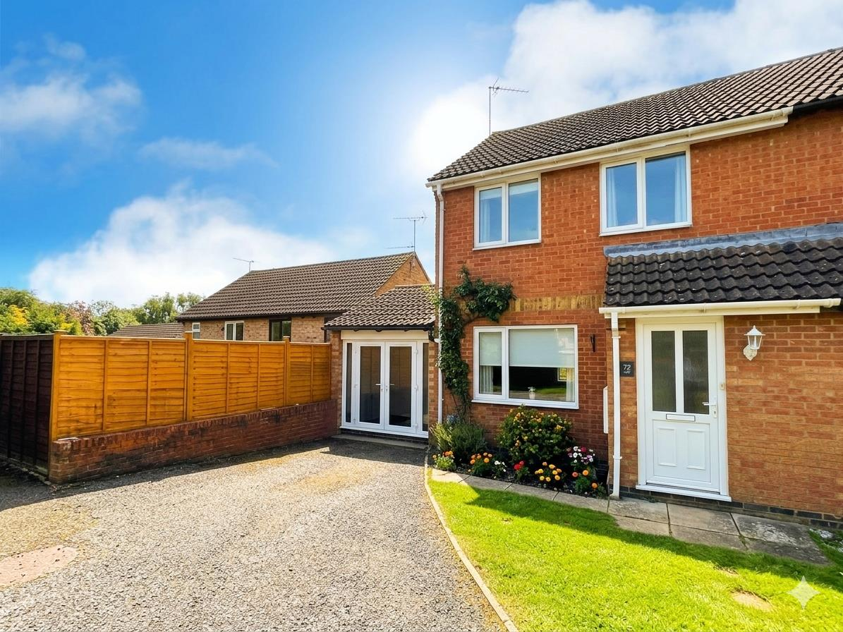 St. Hildas Close, Daventry Image 1