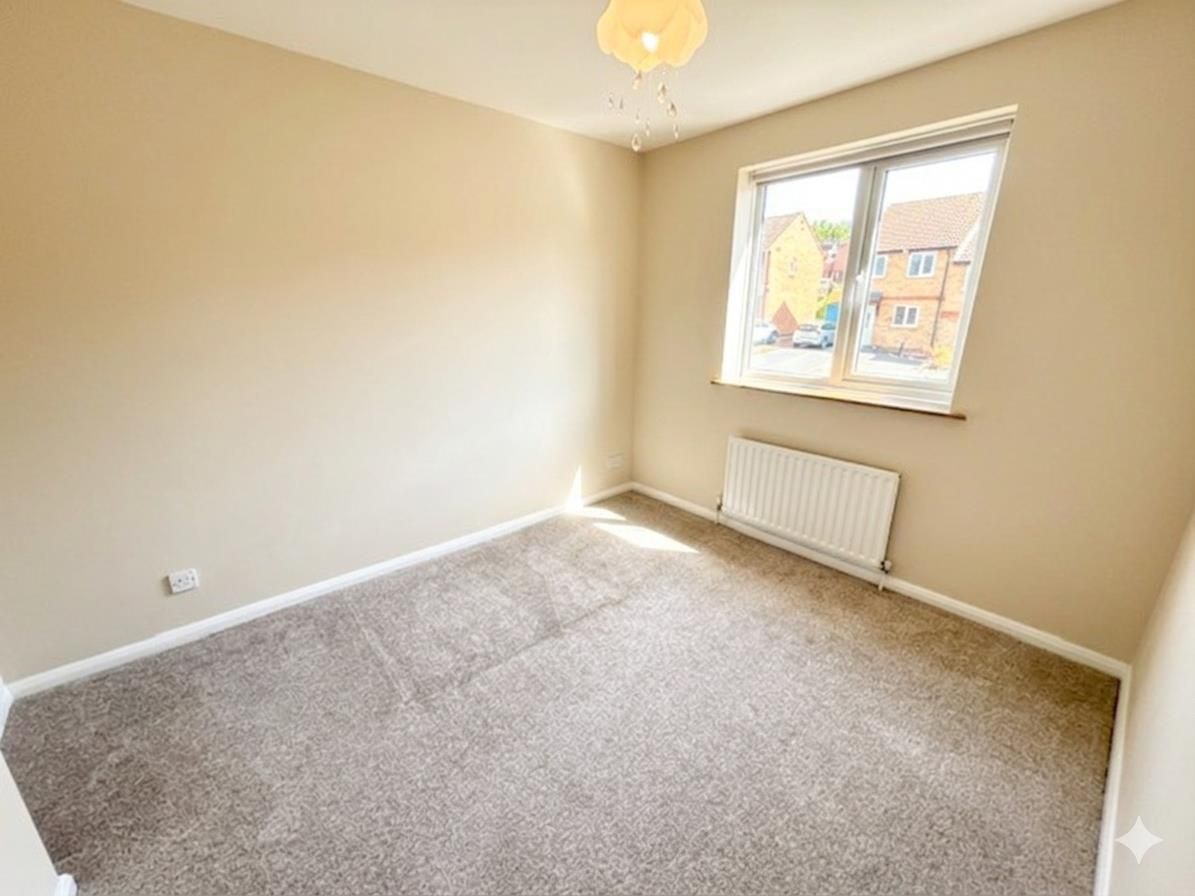 St. Hildas Close, Daventry Image 7