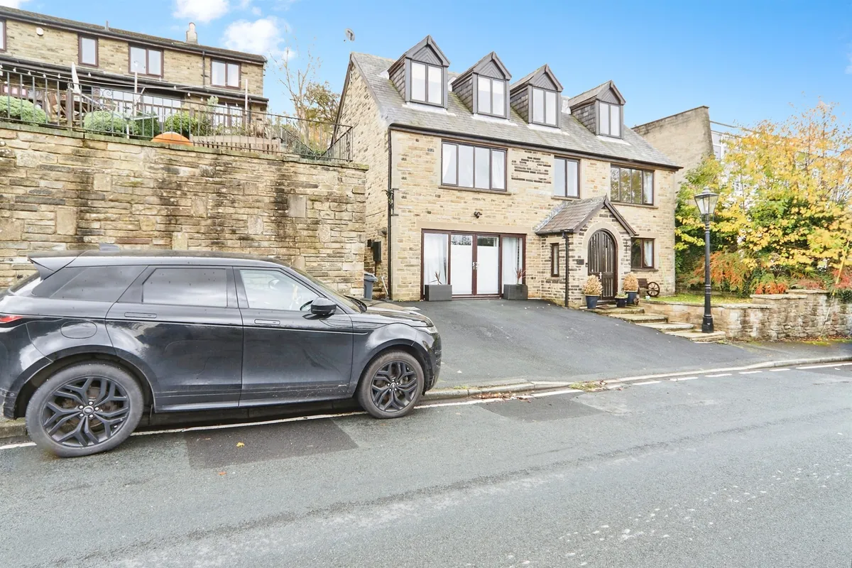 North Bank Road, Bingley