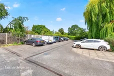 Howard Road, LONDON