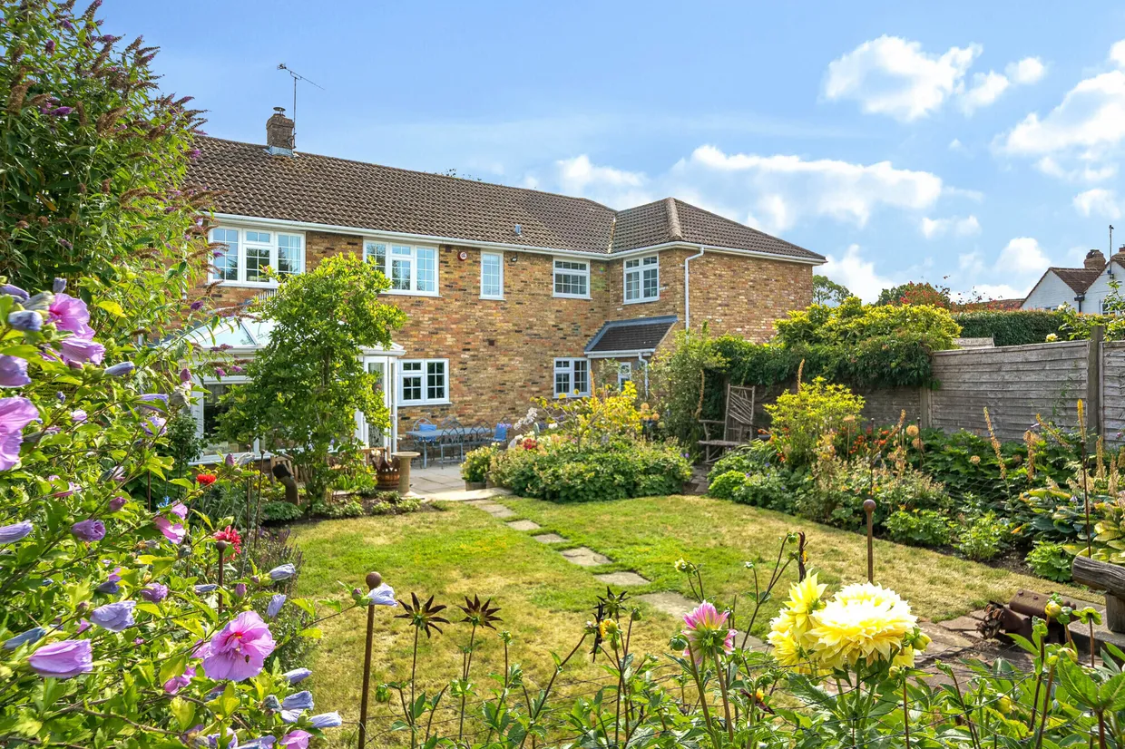 St. Peters Close, Speen, Princes Risborough, HP27 photo 2