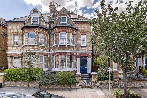 Cromford Road, London, SW18