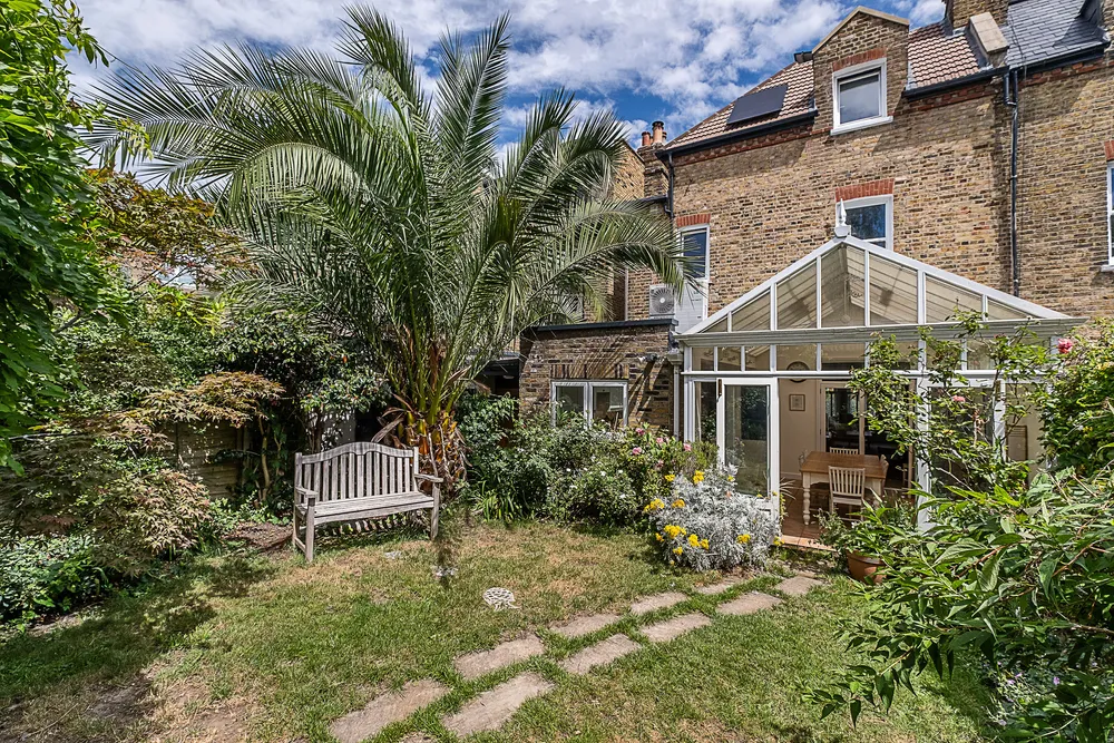 Cromford Road, London, SW18
