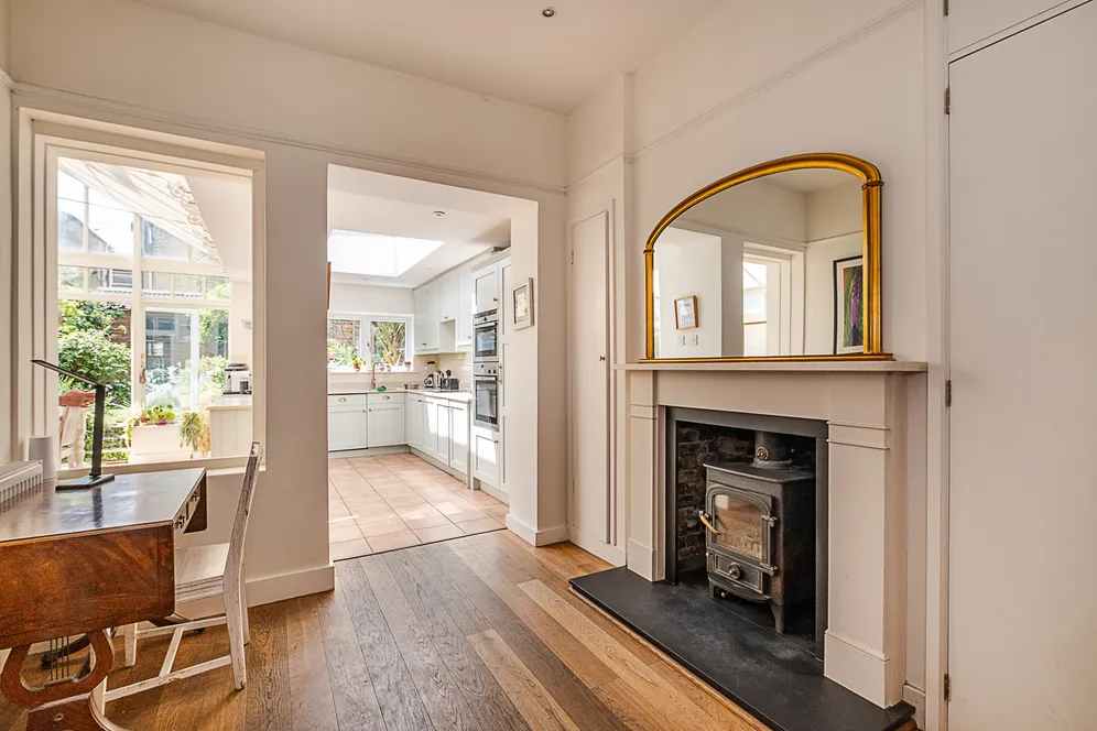 Cromford Road, London, SW18 photo 8