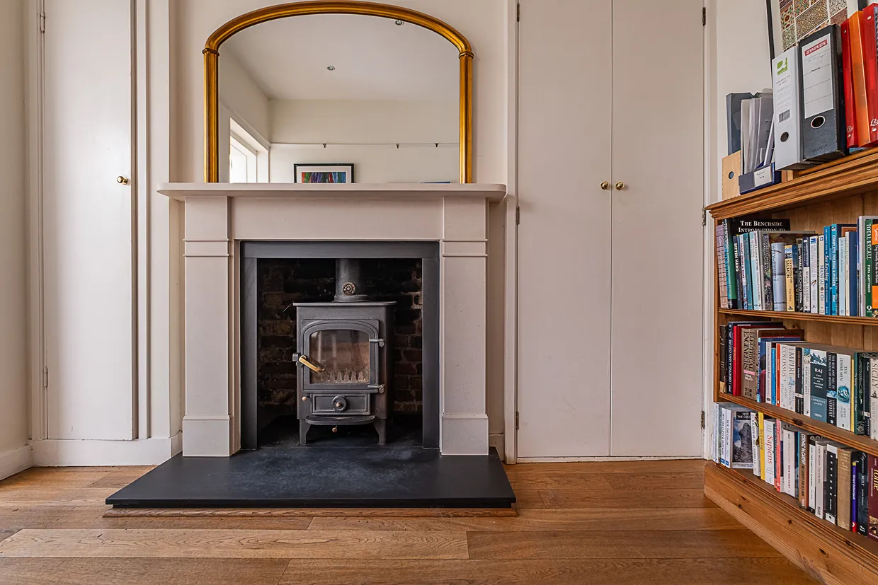 Cromford Road, London, SW18 photo 10