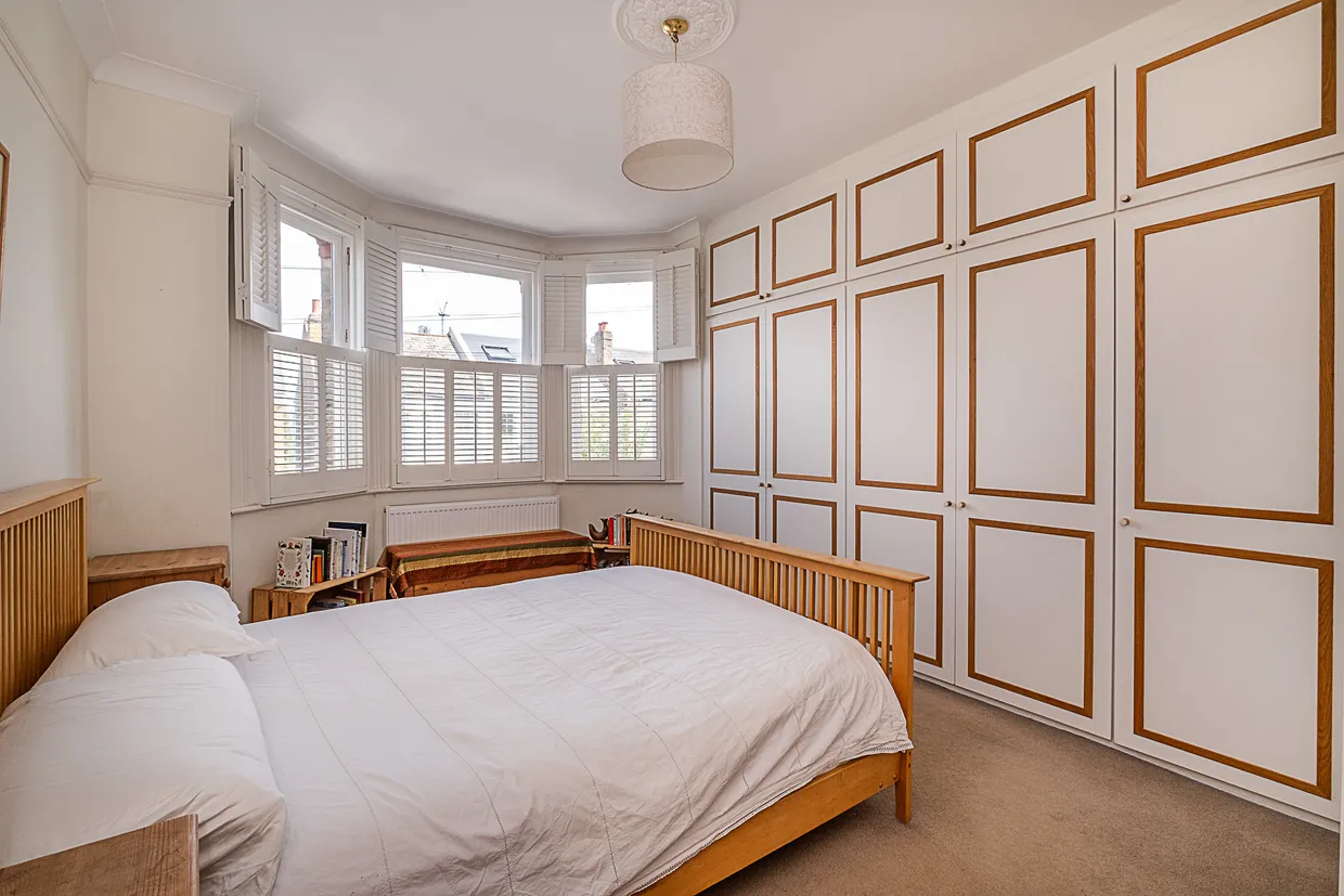 Cromford Road, London, SW18 photo 13
