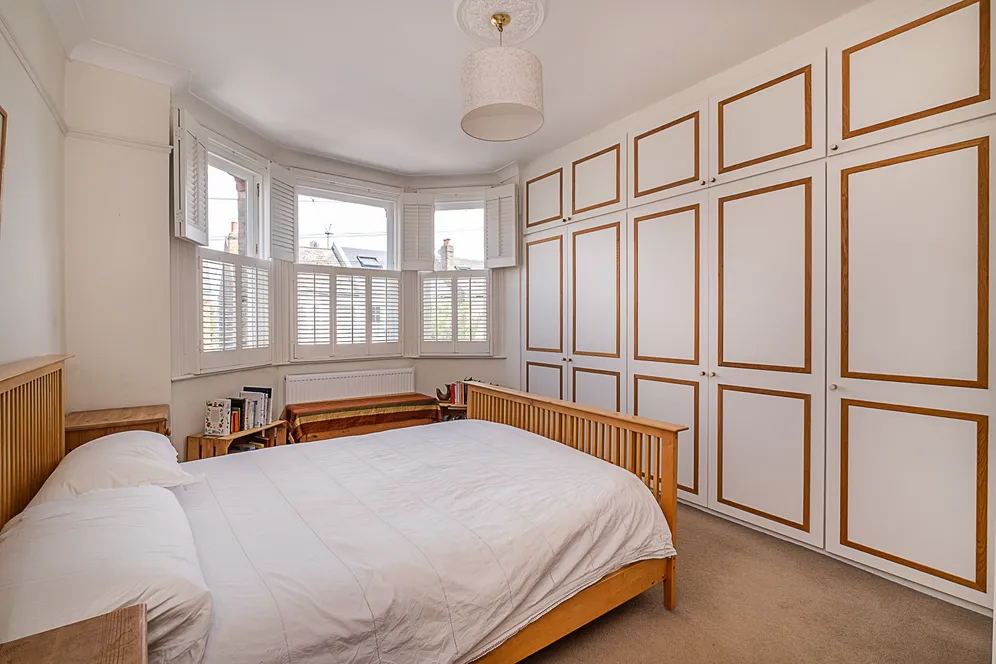 Cromford Road, London, SW18 photo 13