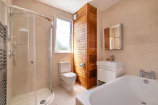Cromford Road, London, SW18 photo 15