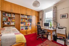 Cromford Road, London, SW18 photo 16