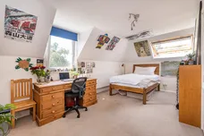 Cromford Road, London, SW18 photo 18
