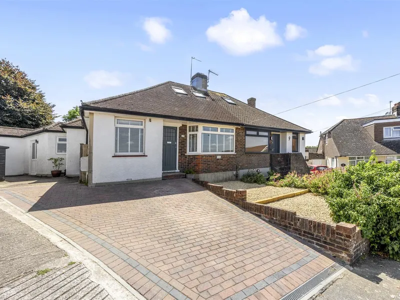 Property thumbnail 1 out of 3
