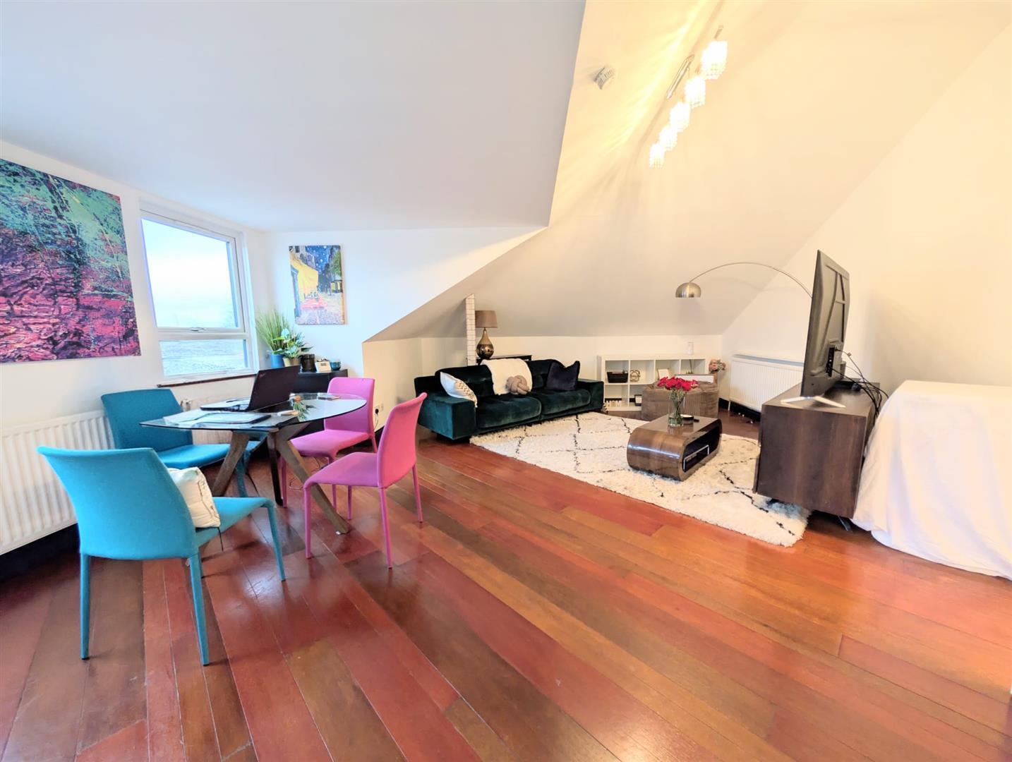Iona Crescent, Cippenham Image 1