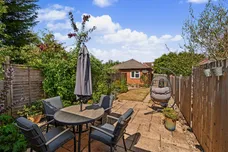 Longfield Road, Tring