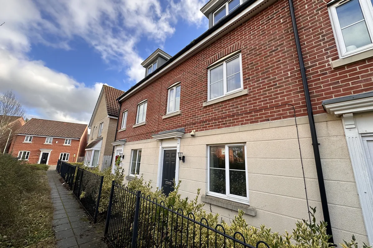 Orchid Drive, Red Lodge, BURY ST. EDMUNDS