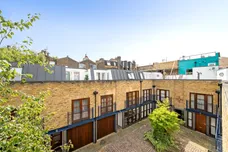 Golden Cross Mews London W11 photo 2
