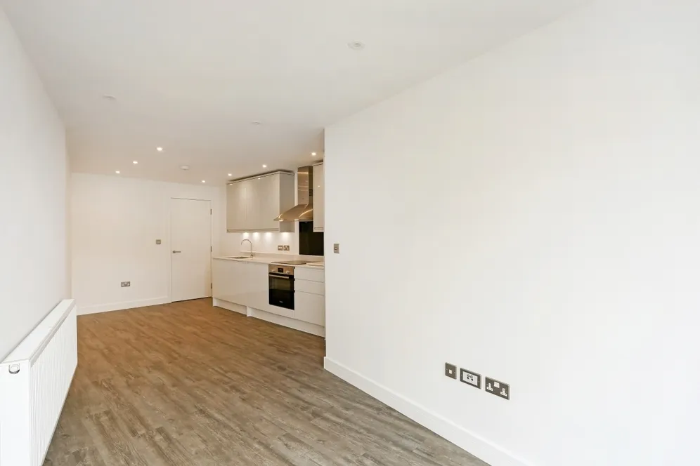 5 Acre Passage Windsor SL4 photo 5
