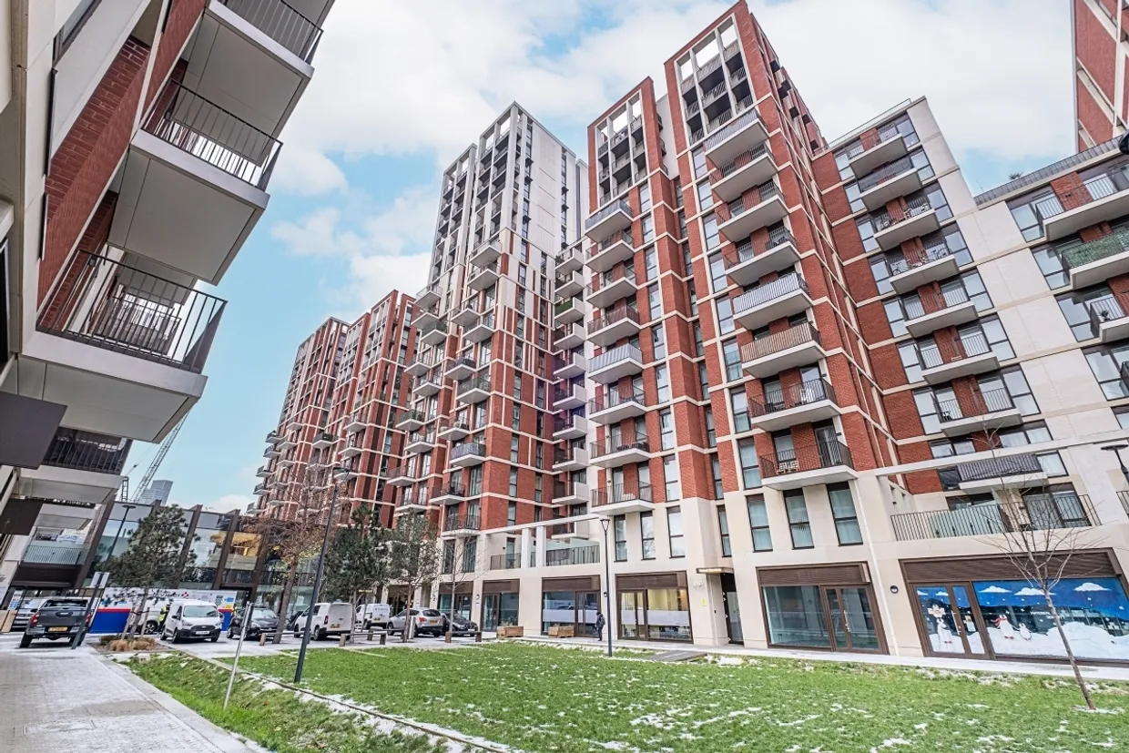 Sleaford Street London SW8 photo 1