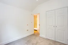 High Street Easterton SN10 photo 7