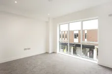 5 Acre Passage Windsor SL4 photo 9
