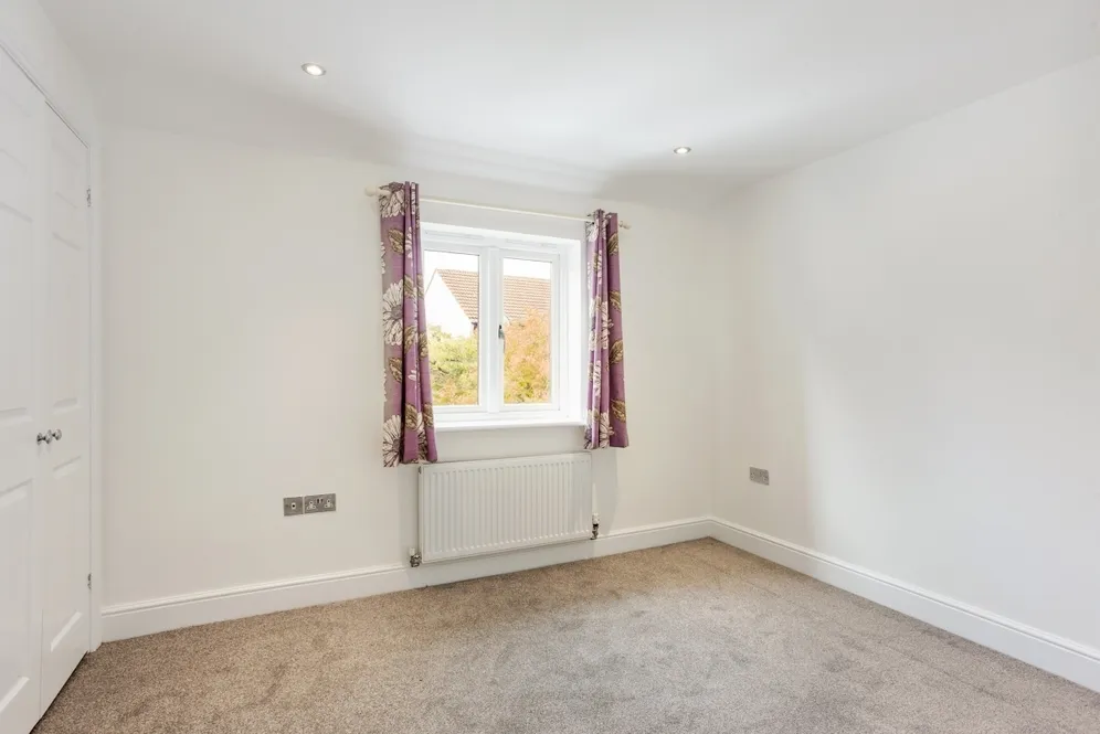 High Street Easterton SN10 photo 9