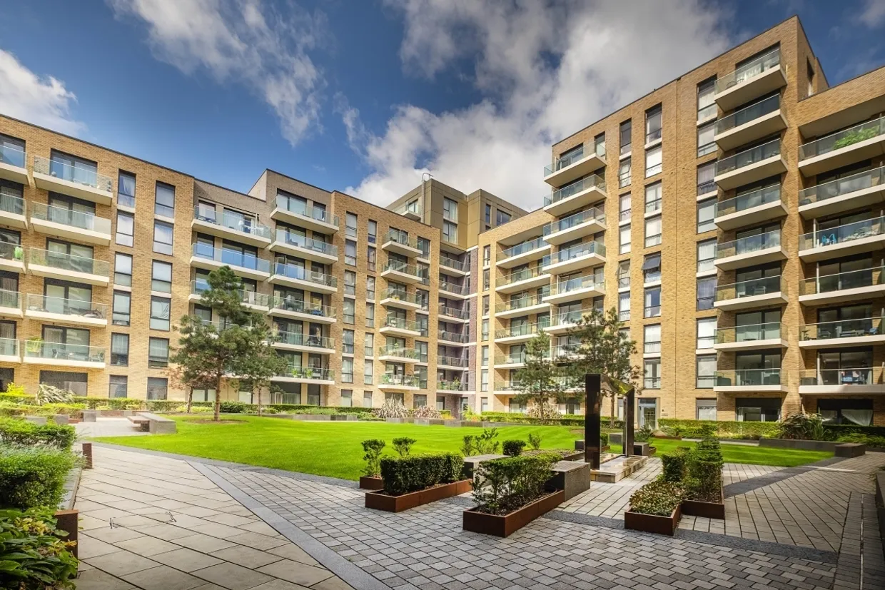 Queenshurst Square Kingston upon Thames KT2 photo 10