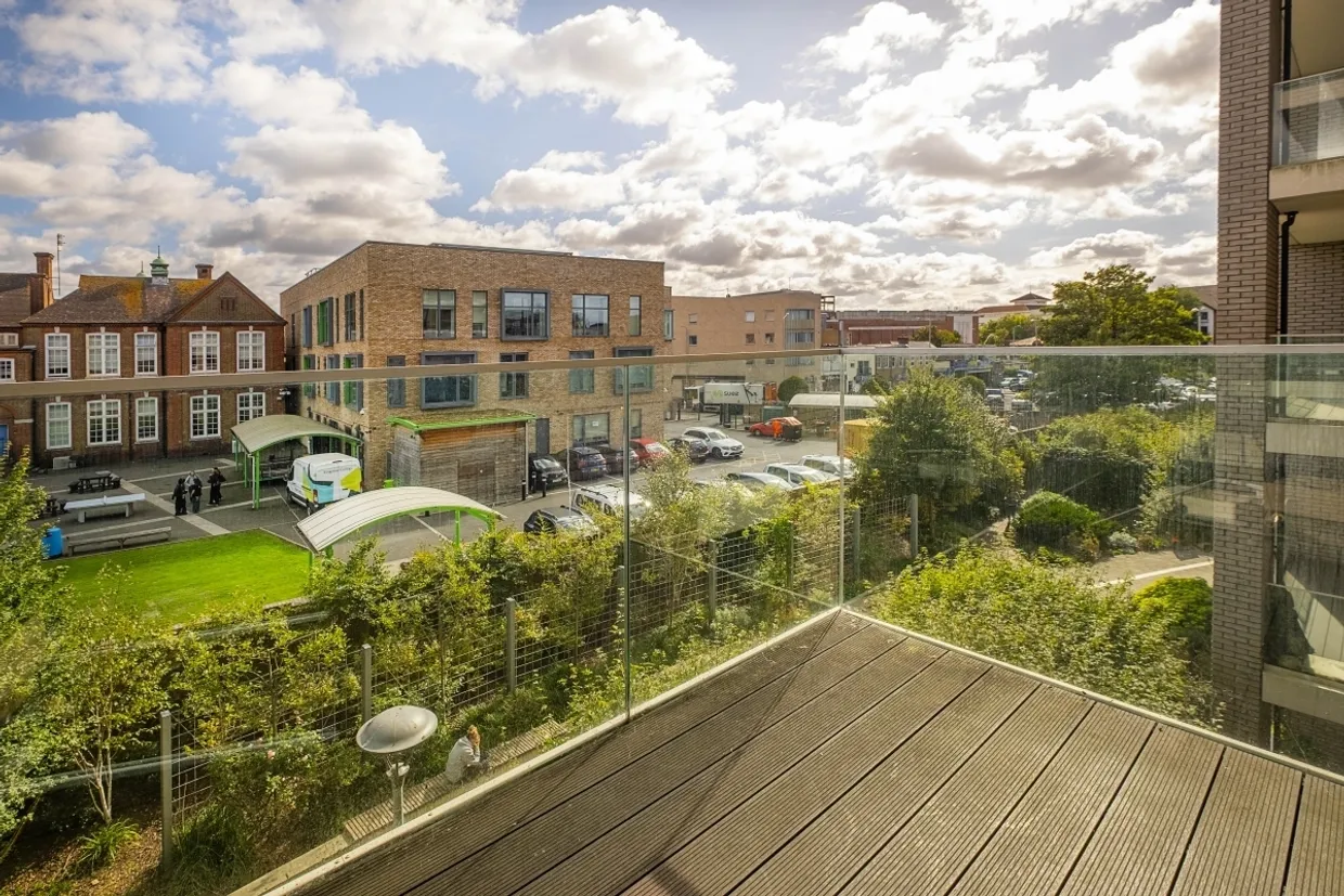 Queenshurst Square Kingston upon Thames KT2 photo 12