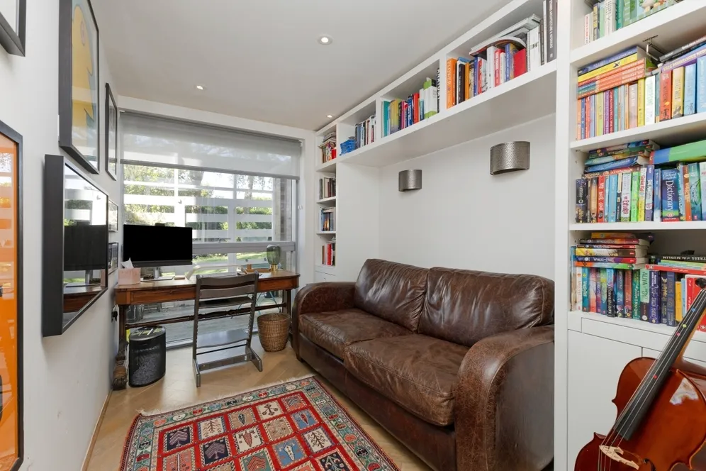 College Road Dulwich SE21 photo 13