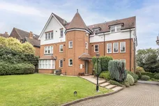 Arthur Road London SW19 photo 11