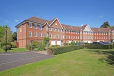 Queens Acre Windsor SL4 photo 26