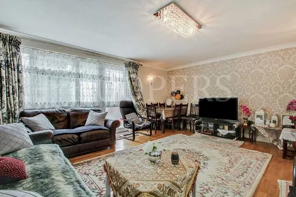 Midwood Close, London, NW2