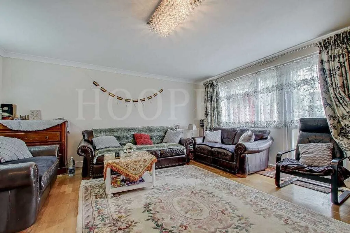 Midwood Close, London, NW2