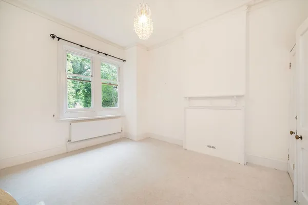 Egerton Road, Weybridge, KT13 photo 5