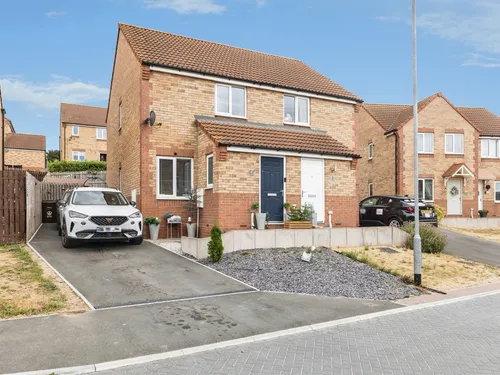 Woodville Way, Knottingleyphoto