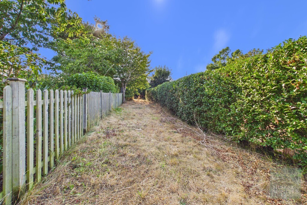Kemps Lane, Beccles Image 11