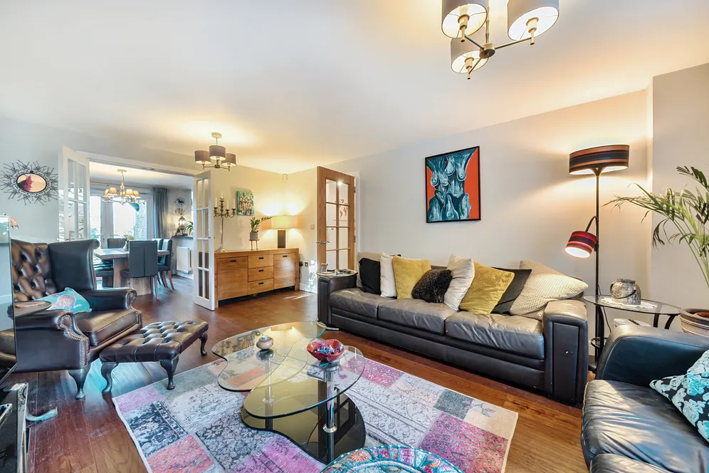 Newbery Close, Caterham, CR3 photo 4