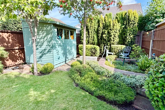 Property carousel image 33