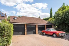 Newbery Close, Caterham, CR3 photo 10