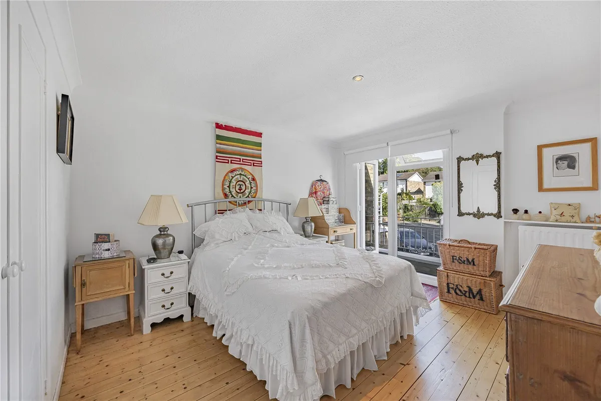 Milton Close, Henley-on-Thames, Oxfordshire, RG9