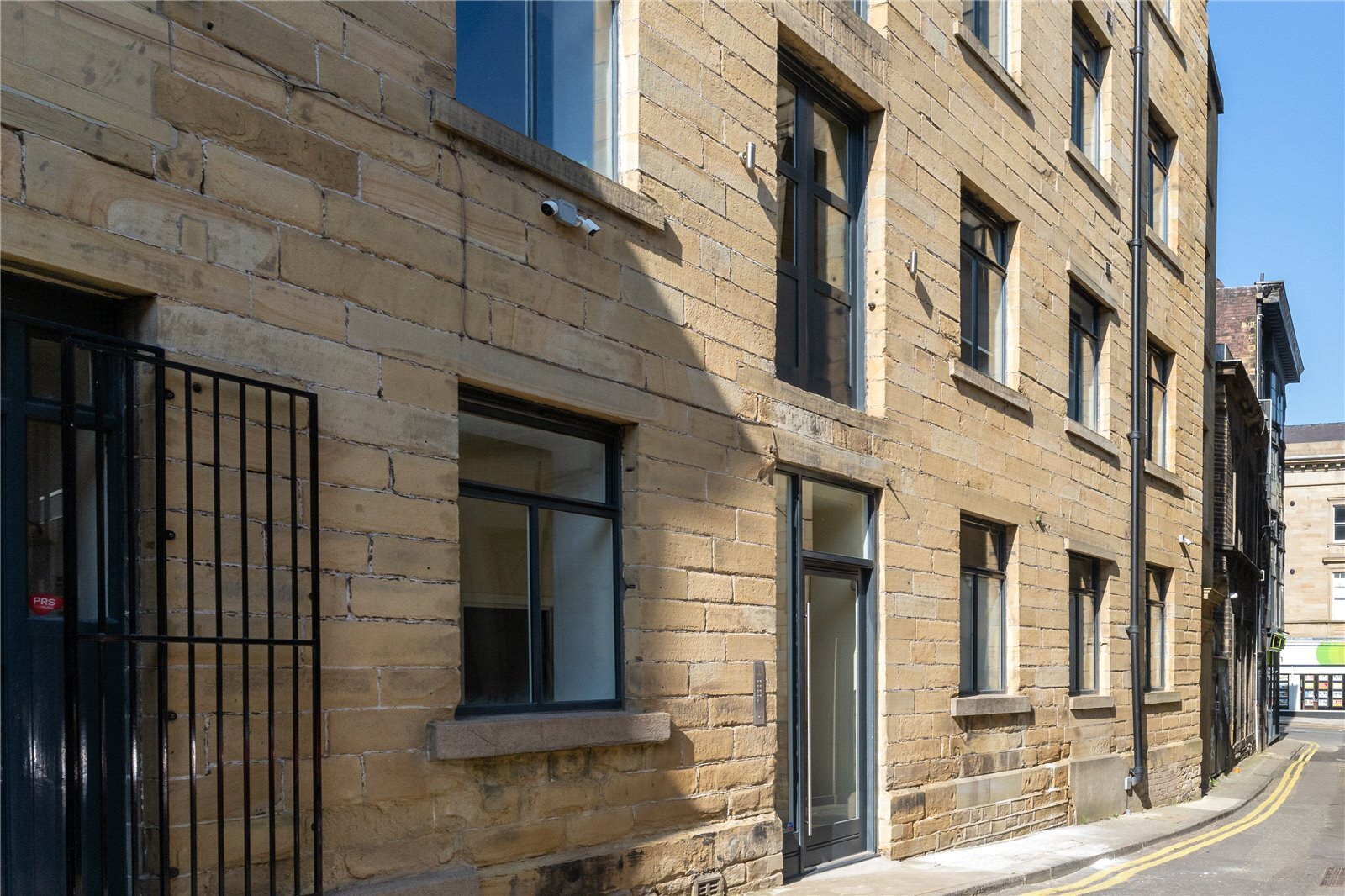 7 Chancery Lane, Huddersfield, HD1 Image 1