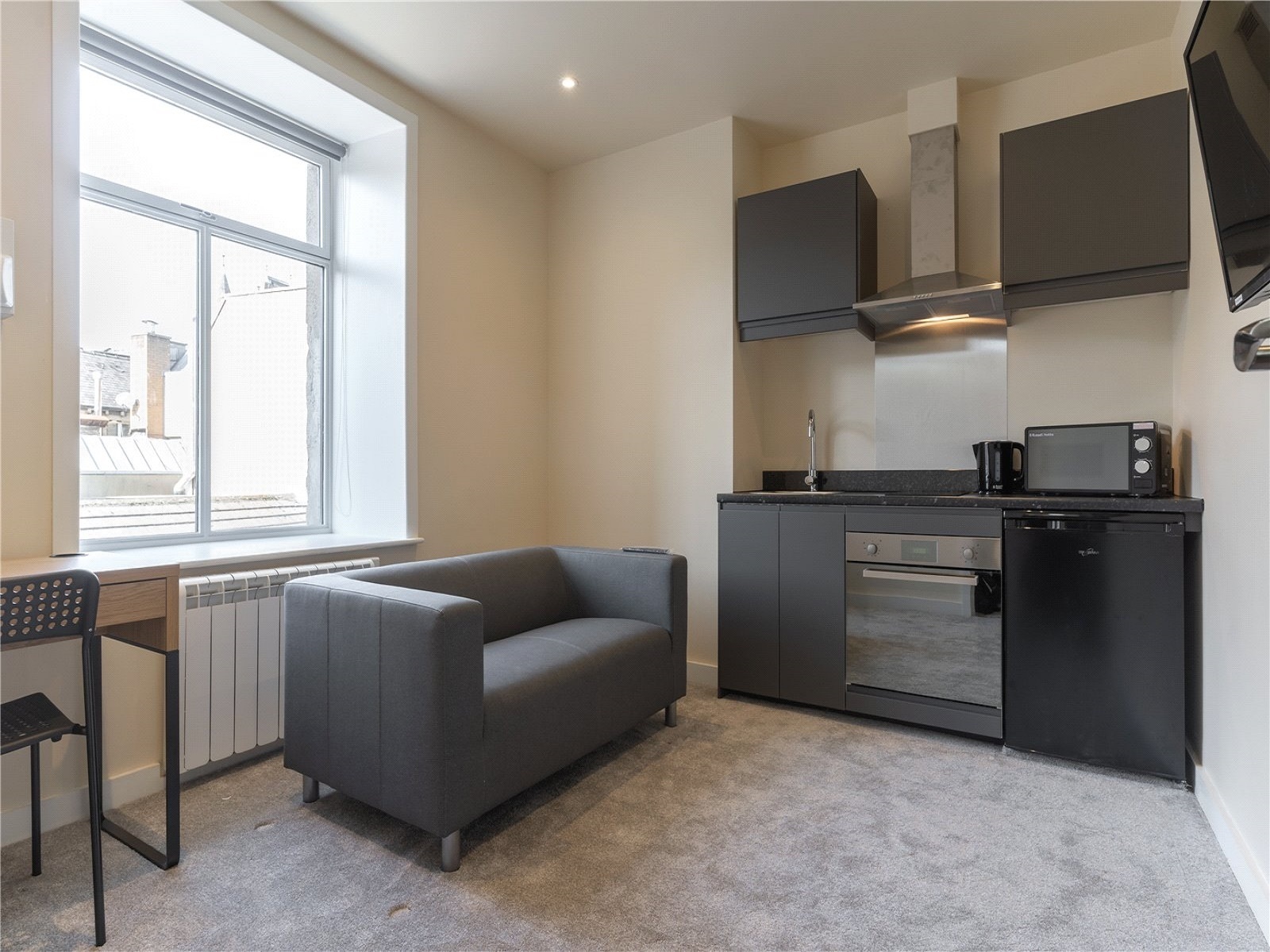 7 Chancery Lane, Huddersfield, HD1 Image 2