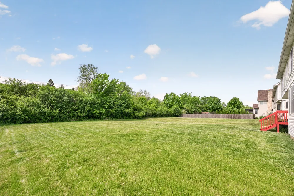 5701 Caribou Ln, Hoffman Estates, IL 60192