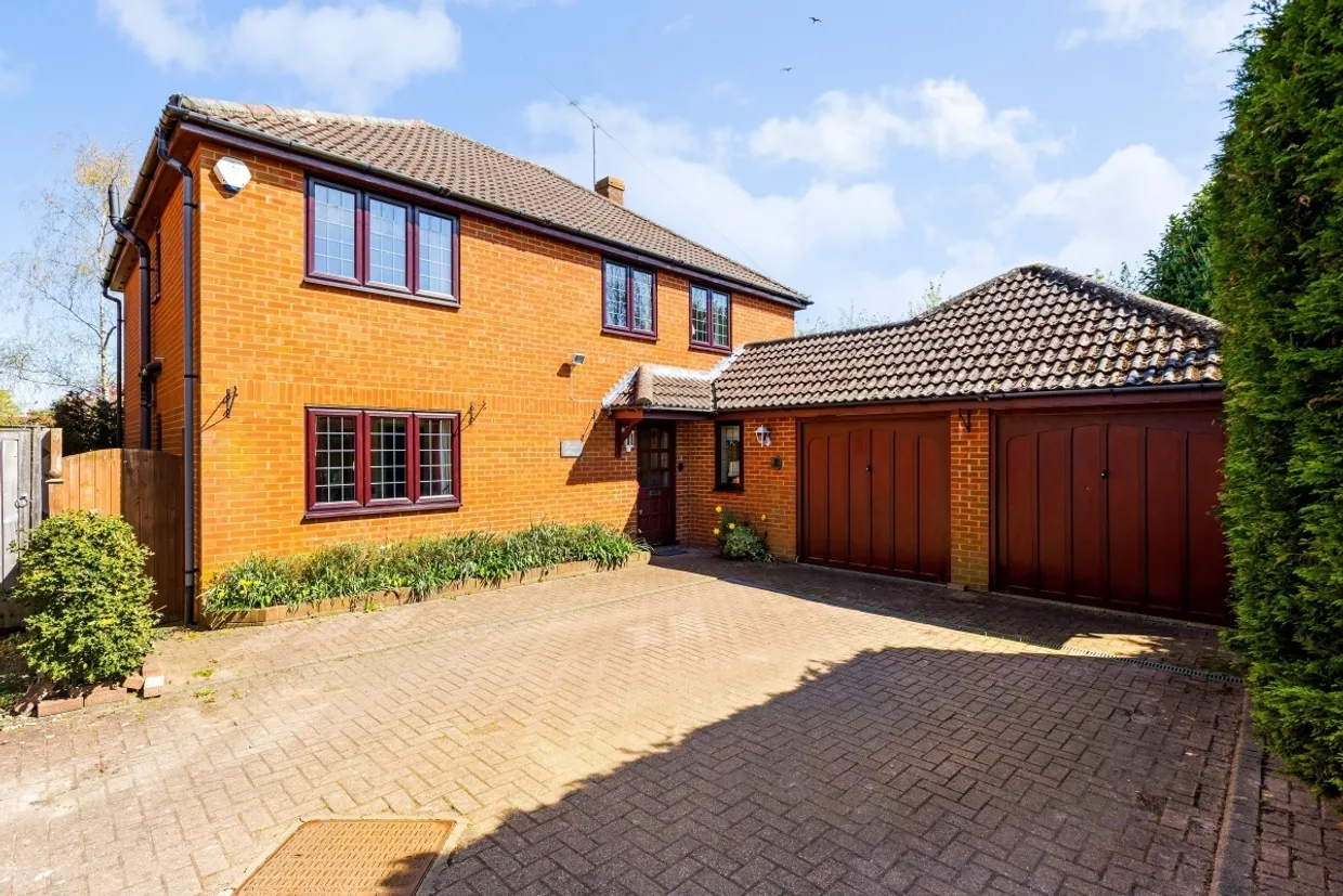 Salmons Lane Prestwood HP16 photo 1